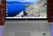 HP Pavilion 15-Eh0050wm i7